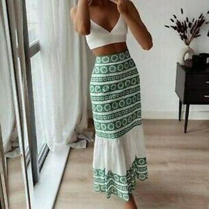 Zara green and white midi embroidered skirt